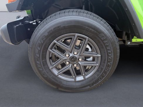 New 2026 Jeep Gladiator Sport image 14