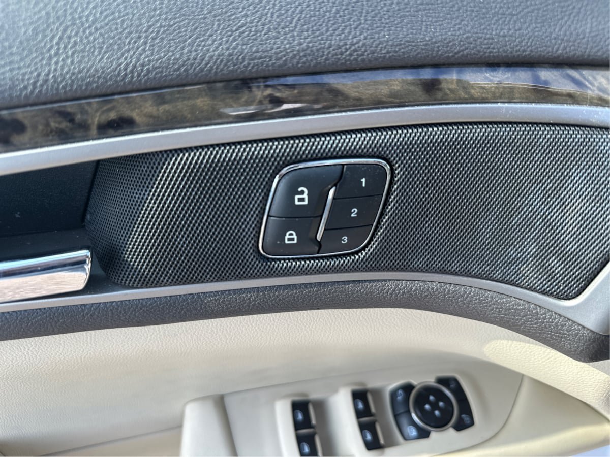 Used 2015 Lincoln MKZ AWD w/ Equipment Group 102A Reserve image 10