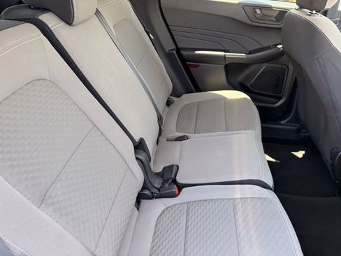 Used 2022 Ford Escape SE FWD image 13