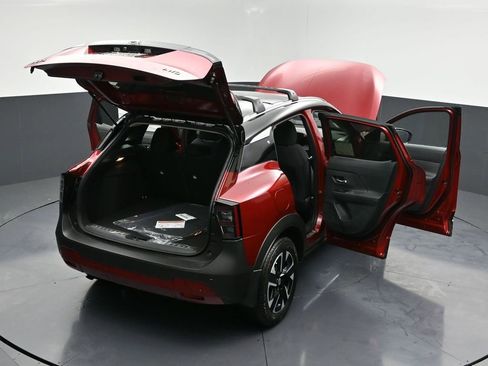 New 2026 Nissan Kicks SV w/ SV Premium Package image 32