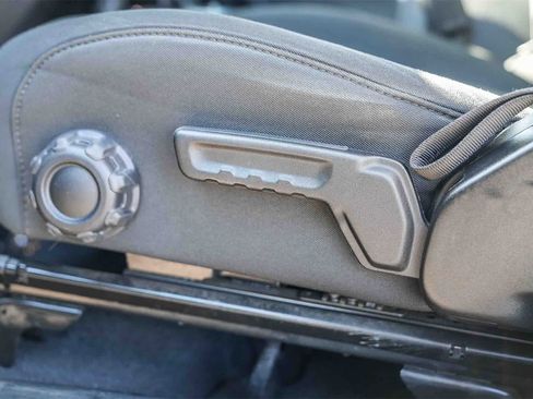 Used 2023 Jeep Wrangler Unlimited image 20