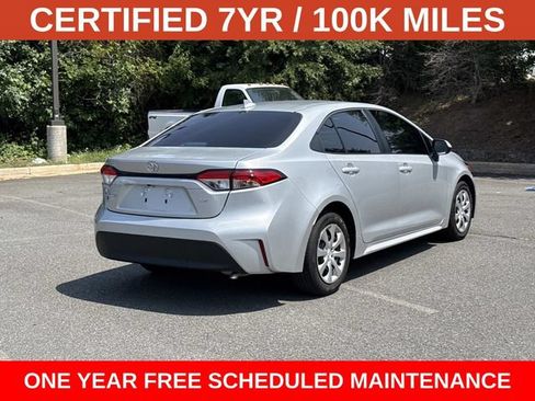Used 2025 Toyota Corolla LE FWD image 2