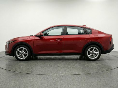 Used 2025 Kia K4 LXS image 5