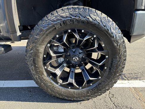 Used 2022 GMC Sierra 1500 Denali image 2