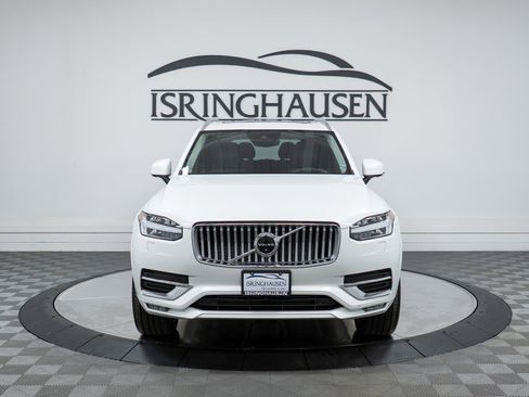 Used 2022 Volvo XC90 T6 Inscription w/ Advanced Package image 2