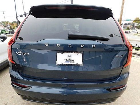 New 2026 Volvo XC90 B6 Ultra w/ Protection Package image 9