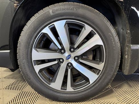 Used 2018 Subaru Outback 3.6R Limited AWD/4WD image 24