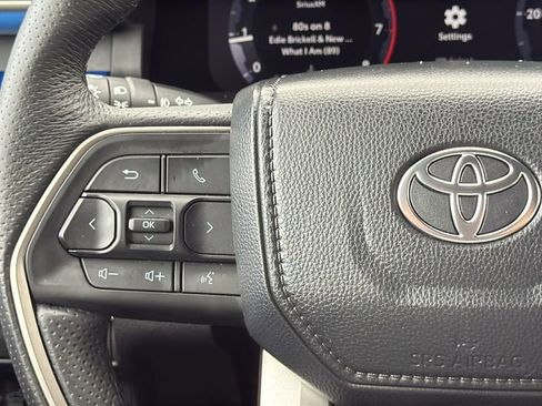 Certified 2025 Toyota Tacoma TRD Sport AWD/4WD image 21