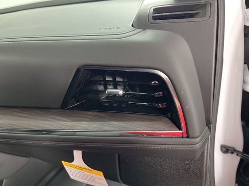 New 2026 Chevrolet Tahoe LS image 10