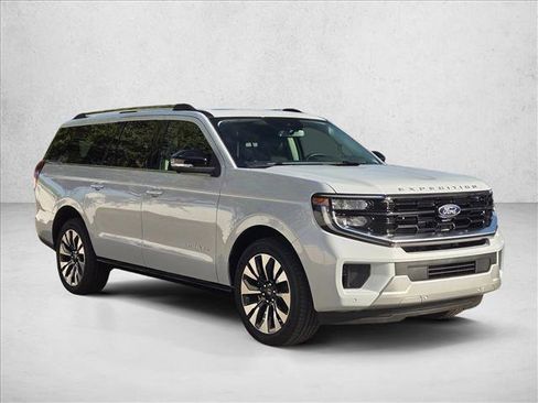 New 2025 Ford Expedition Max Platinum w/ Driver's Package image 5