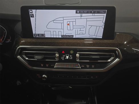 Used 2023 BMW X3 sDrive30i w/ Convenience Package image 17