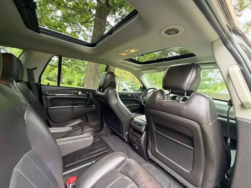Used 2016 Buick Enclave Leather FWD image 10