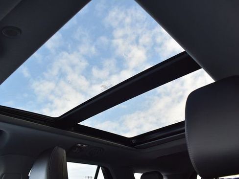 Used 2023 Ford Explorer XLT w/ Equipment Group 202A image 32