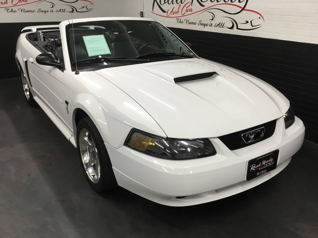 Used 2003 Ford Mustang GT RWD image 2