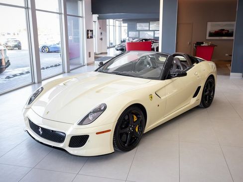 Used 2011 Ferrari 599 SA Aperta image 48