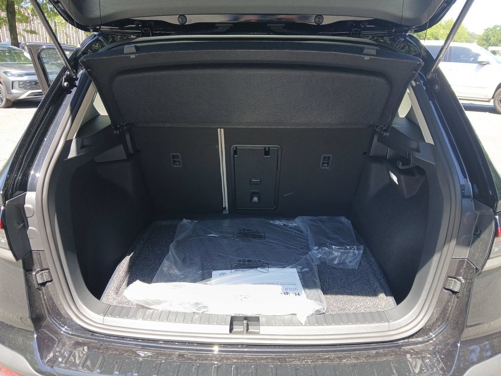 New 2026 Volkswagen Taos SE AWD/4WD image 22