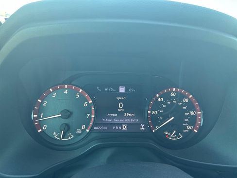 Used 2021 Nissan Titan PRO-4X w/ Pro-4x Convenience Package AWD/4WD image 17