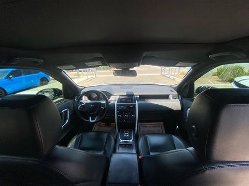 Used 2016 Land Rover Discovery Sport HSE AWD/4WD image 18