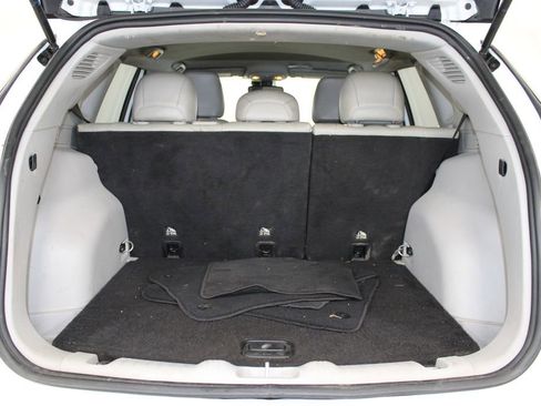 Used 2022 Jeep Compass Latitude image 14