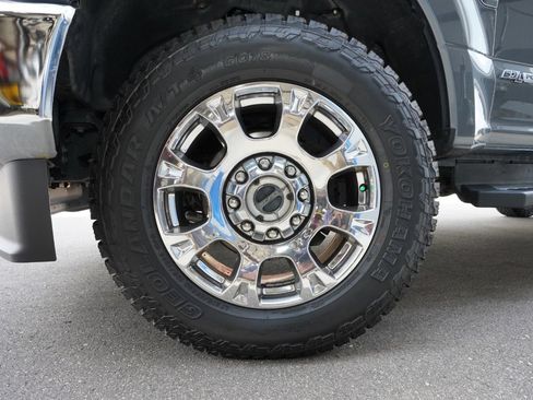 Used 2022 Ford F350 Lariat w/ Lariat Ultimate Package AWD/4WD image 36