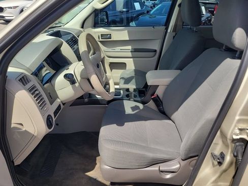 Used 2011 Ford Escape XLS w/ 101A Rapid Spec Order Code AWD/4WD image 19