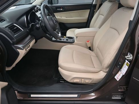 Used 2019 Subaru Outback 3.6R Limited w/ Popular Package #2 AWD/4WD image 17
