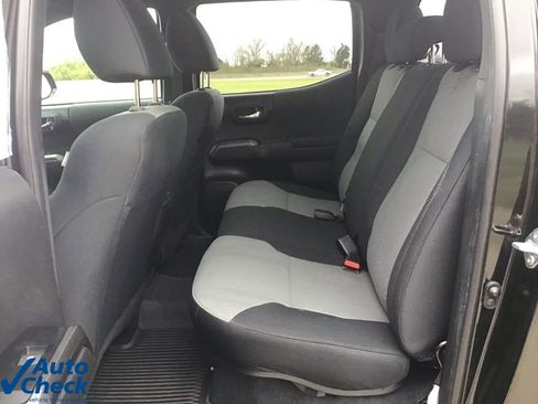 Used 2023 Toyota Tacoma TRD Off-Road w/ Advanced Technology Package image 12