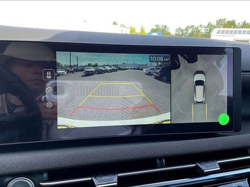 New 2025 Hyundai Tucson Limited image 17