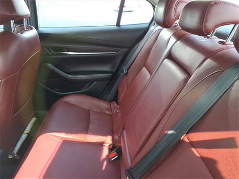 Used 2024 MAZDA MAZDA3 s image 9