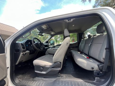 Used 2022 Ford F250 XL w/ Power Equipment Group AWD/4WD image 16