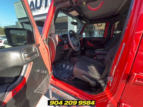 Used 2018 Jeep Wrangler Unlimited Sport AWD/4WD image 25