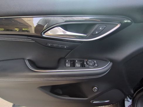 Used 2021 Buick Envision Essence w/ Technology Package I AWD/4WD image 11