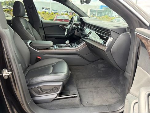 Used 2020 Audi Q8 Premium Plus AWD/4WD image 21