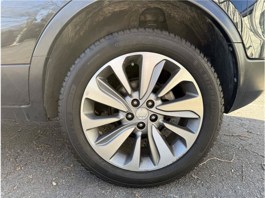 Used 2019 Buick Encore Preferred w/ Safety Package AWD/4WD image 14