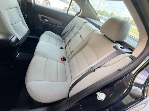 Used 2015 Chevrolet Cruze LT FWD image 15