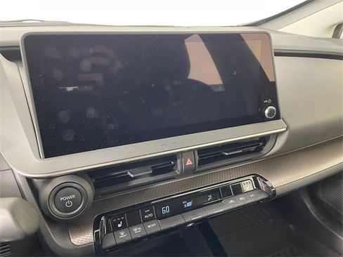Used 2026 Toyota Prius XLE image 7