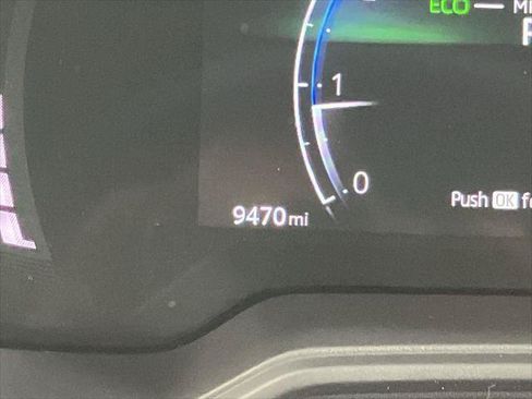 Certified 2026 Toyota Corolla SE FWD image 19