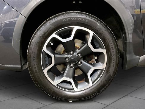 Used 2015 Subaru Crosstrek 2.0i Limited w/ Popular Package #2 image 10