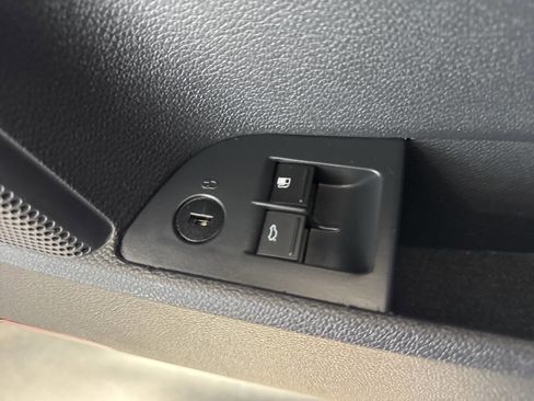 Used 2010 Volkswagen Jetta SE image 24