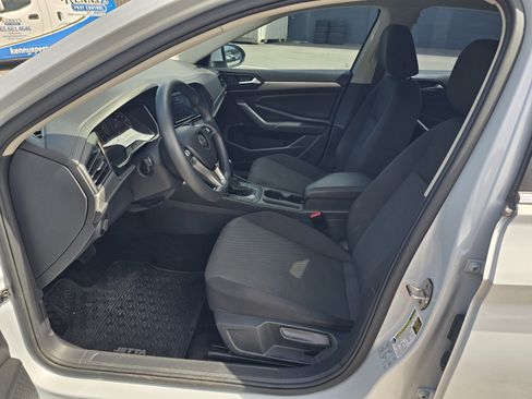 Used 2019 Volkswagen Jetta S w/ Driver Assistance Package FWD image 12