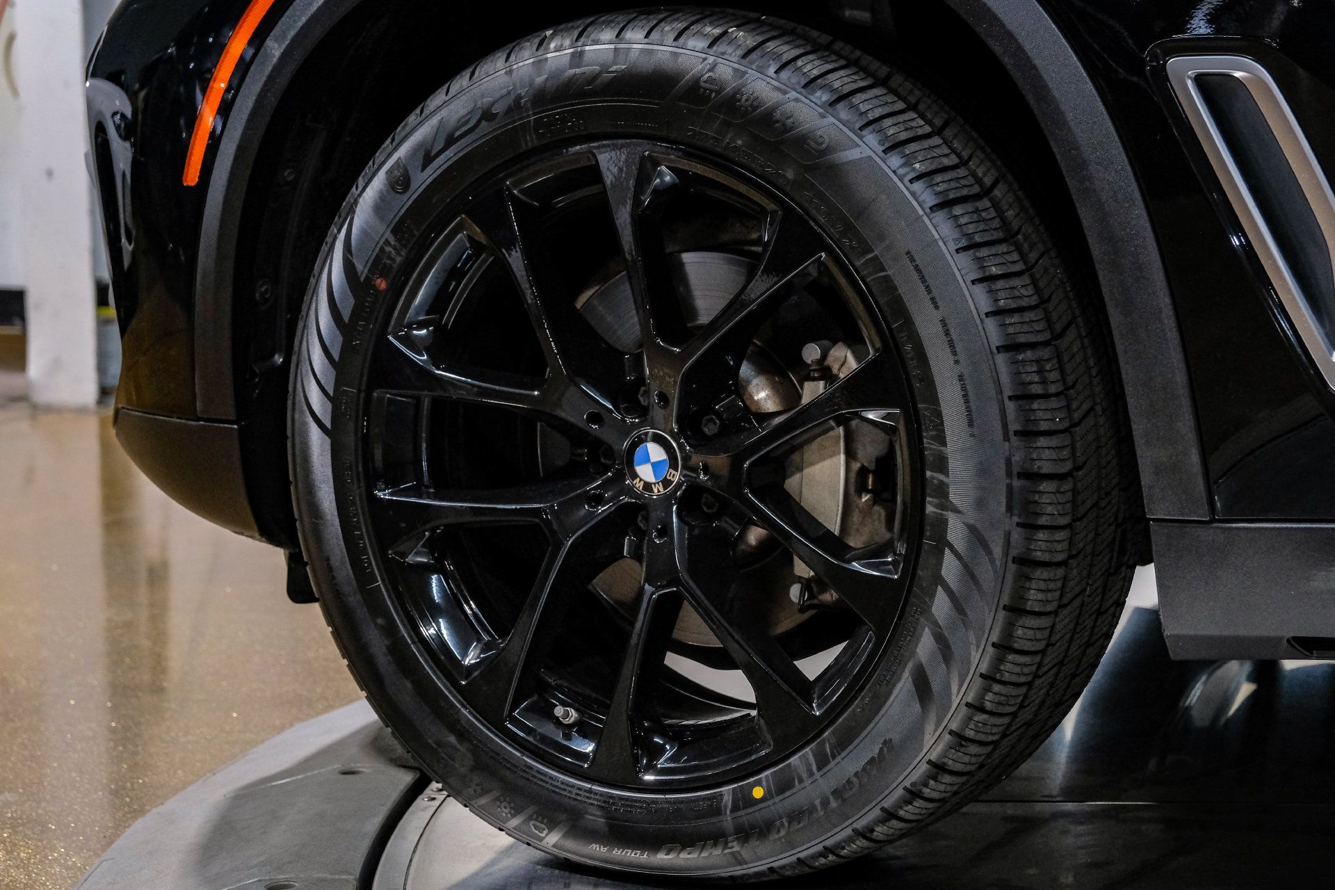 Used 2023 BMW X5 xDrive40i AWD/4WD image 60