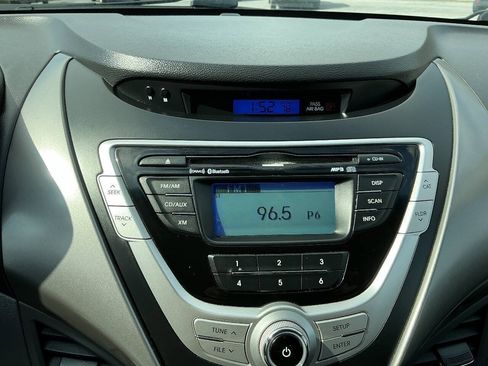Used 2012 Hyundai Elantra Limited FWD image 26