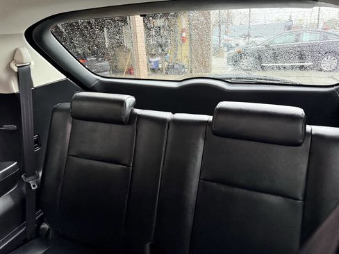 Used 2010 MAZDA CX-9 Grand Touring w/ Moonroof & Bose Audio Pkg image 12