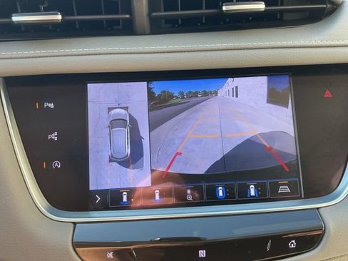 Used 2020 Cadillac XT5 Premium Luxury AWD/4WD image 6