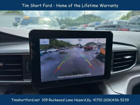 Used 2024 Ford Explorer XLT w/ Equipment Group 202A AWD/4WD image 15
