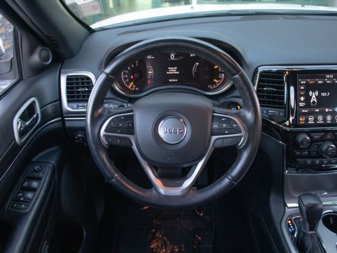 Used 2022 Jeep Grand Cherokee Limited image 11