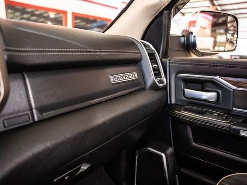 Used 2019 RAM 3500 Laramie image 31