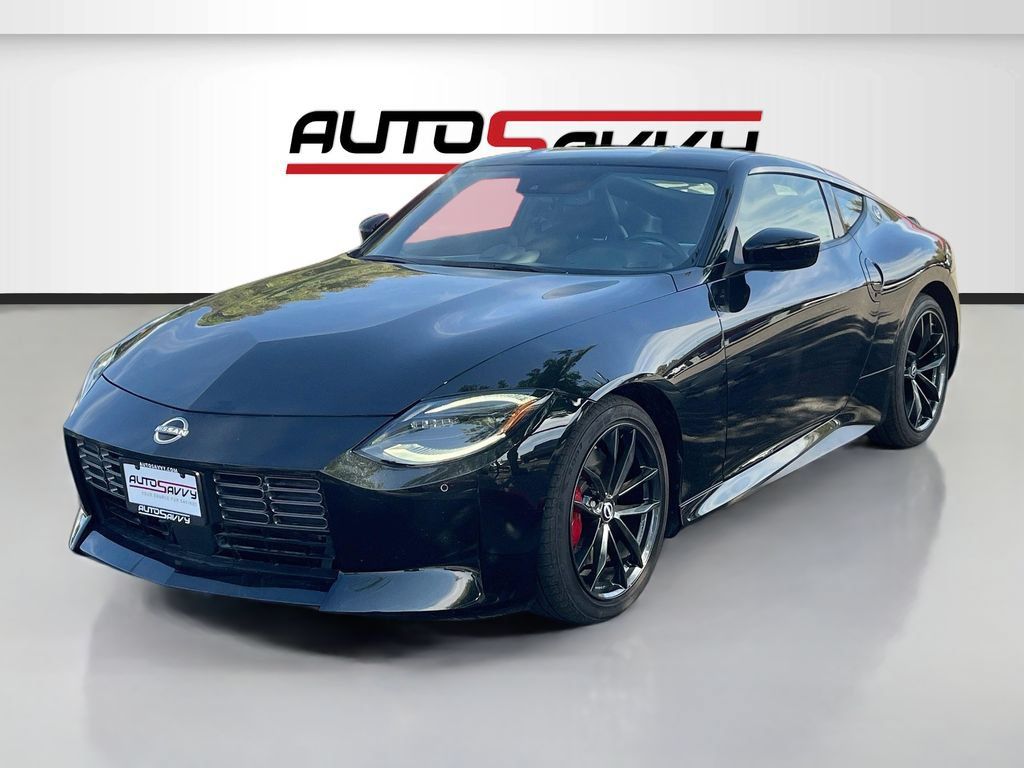 Used 2025 Nissan Z Performance w/ Floor Mat Package RWD image 3