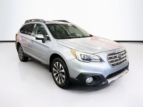 Used 2015 Subaru Outback 2.5i Limited image 3