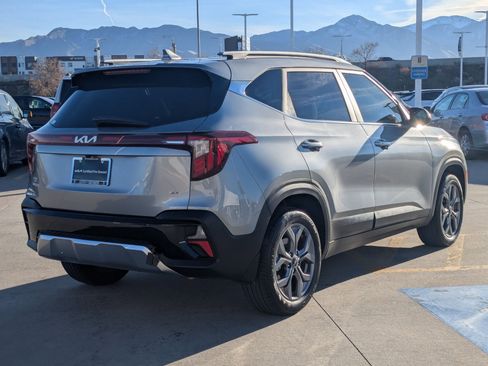 Certified 2024 Kia Seltos S image 5